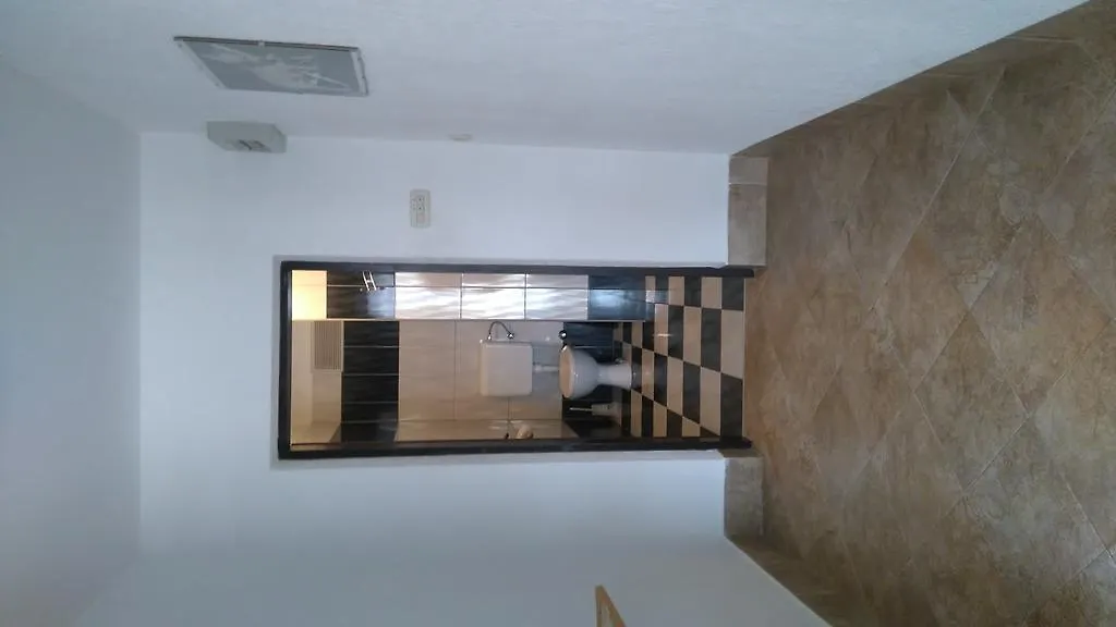 Nella Apartments Sisan